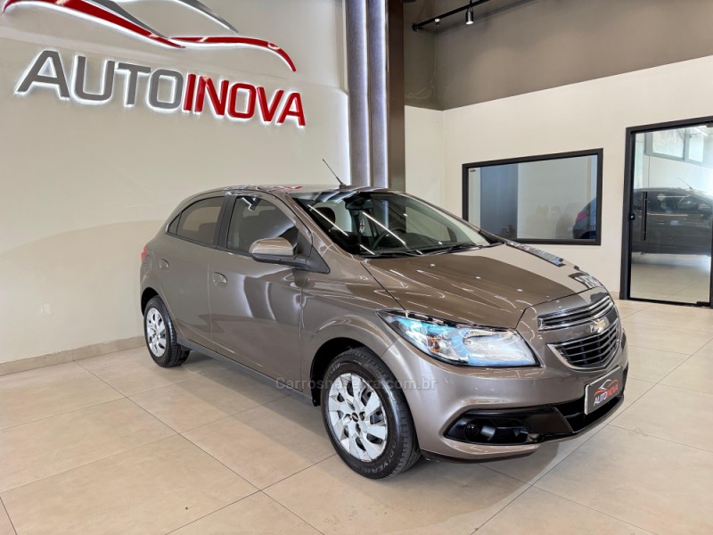 ONIX 1.4 MPFI LT 8V FLEX 4P MANUAL - 2014 - IVOTI