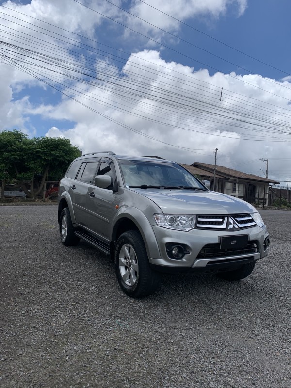 PAJERO DAKAR 3.2 4X4 16V 7 LUGARES TURBO INTERCOOLER DIESEL 4P AUTOMÁTICO - 2014 - CAXIAS DO SUL