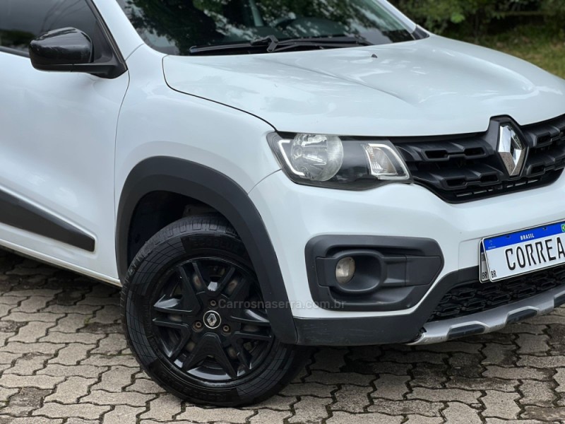 KWID 1.0 12V OUTSIDER FLEX 4P MANUAL - 2020 - CANELA