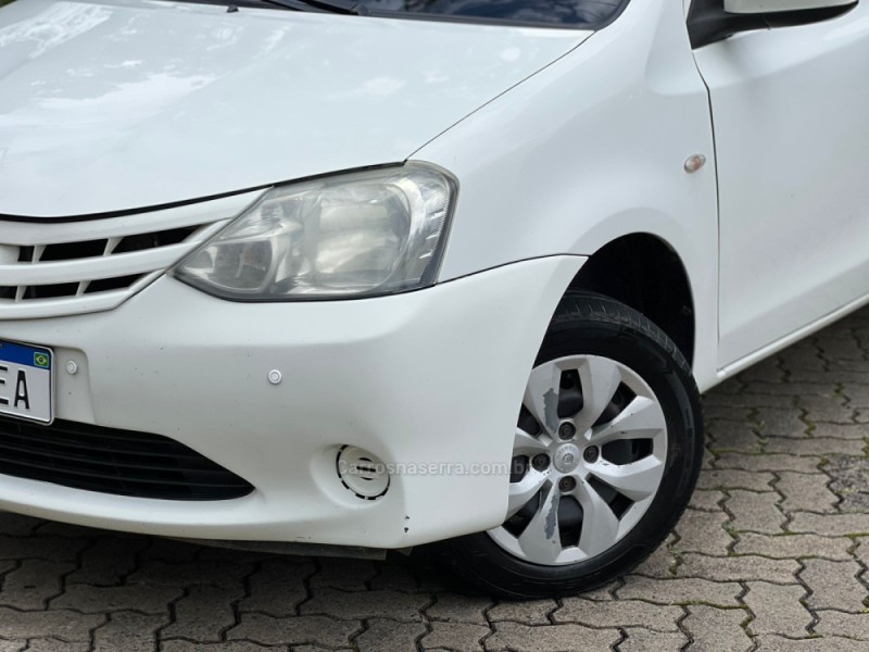 ETIOS 1.5 X SEDAN 16V FLEX 4P MANUAL - 2014 - CANELA