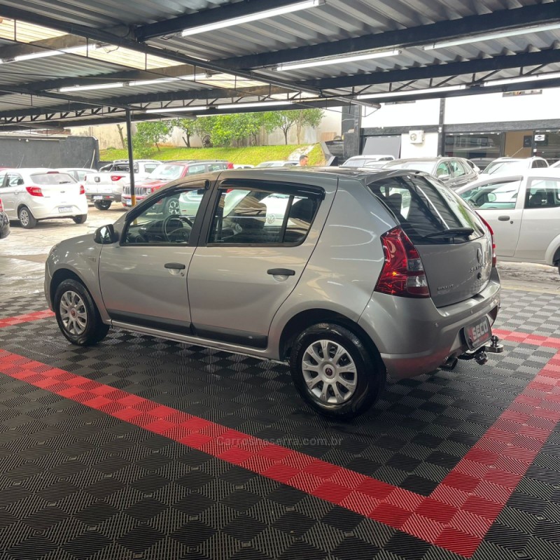 SANDERO 1.0 EXPRESSION 16V FLEX 4P MANUAL - 2013 - PASSO FUNDO