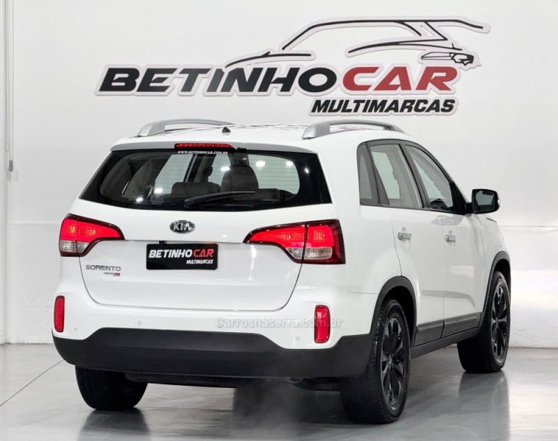 SORENTO 2.4 EX 4X2 16V GASOLINA 4P AUTOMÁTICO - 2015 - ESTâNCIA VELHA