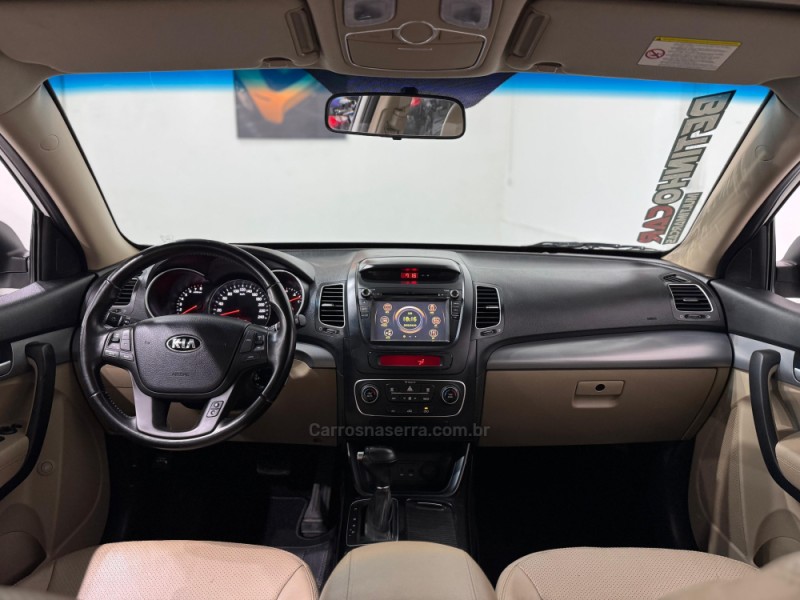 SORENTO 2.4 EX 4X2 16V GASOLINA 4P AUTOMÁTICO - 2015 - ESTâNCIA VELHA