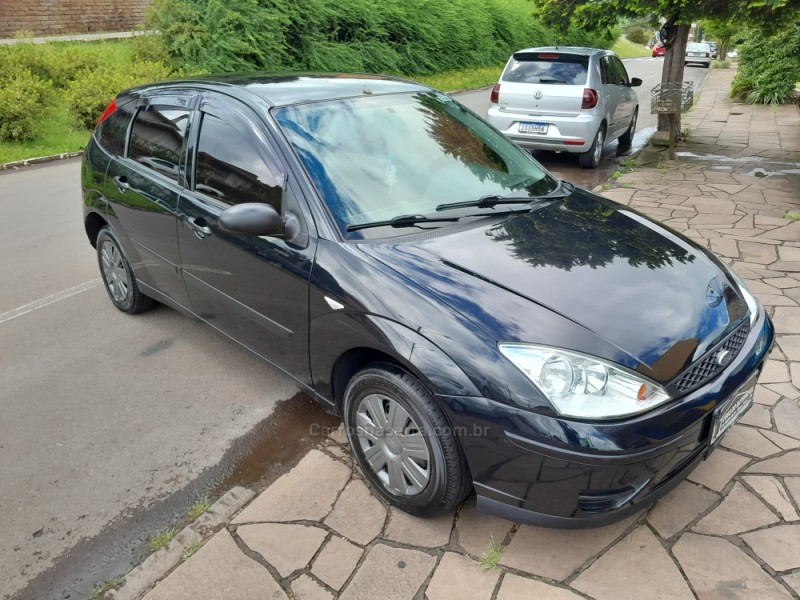 FOCUS 1.6 8V FLEX 4P MANUAL - 2009 - NOVA PRATA