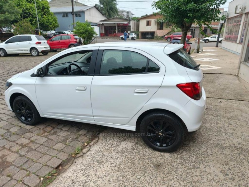 ONIX 1.4 MPFI LTZ 8V FLEX 4P MANUAL - 2015 - GUAPORé