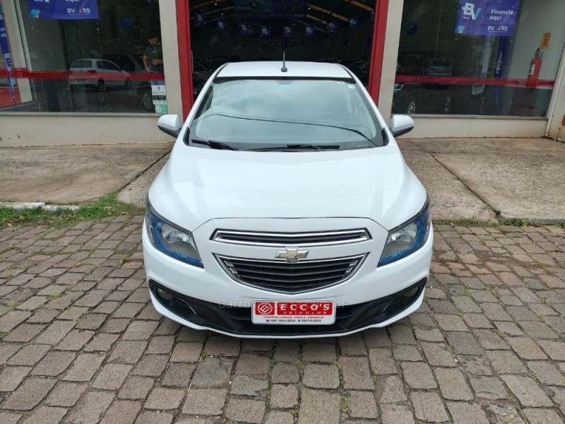 ONIX 1.4 MPFI LTZ 8V FLEX 4P MANUAL - 2015 - GUAPORé