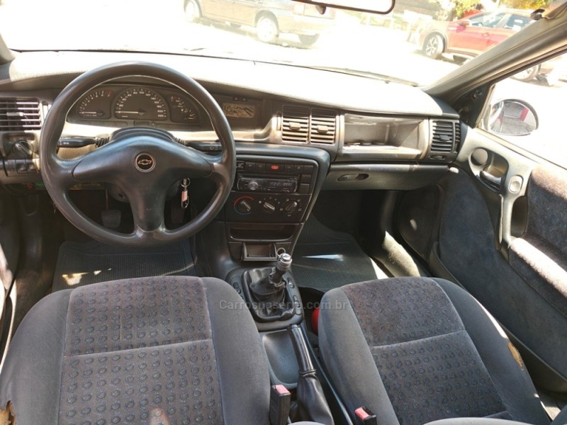 VECTRA 2.2 MPFI GLS 8V GASOLINA 4P MANUAL - 2000 - GUAPORé