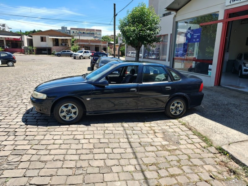 VECTRA 2.2 MPFI GLS 8V GASOLINA 4P MANUAL