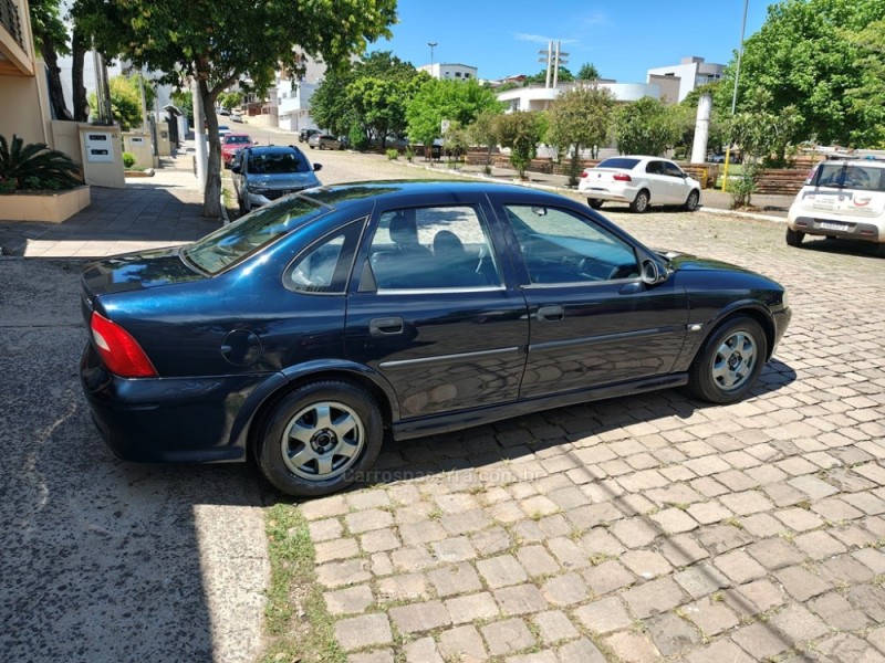 VECTRA 2.2 MPFI GLS 8V GASOLINA 4P MANUAL - 2000 - GUAPORé