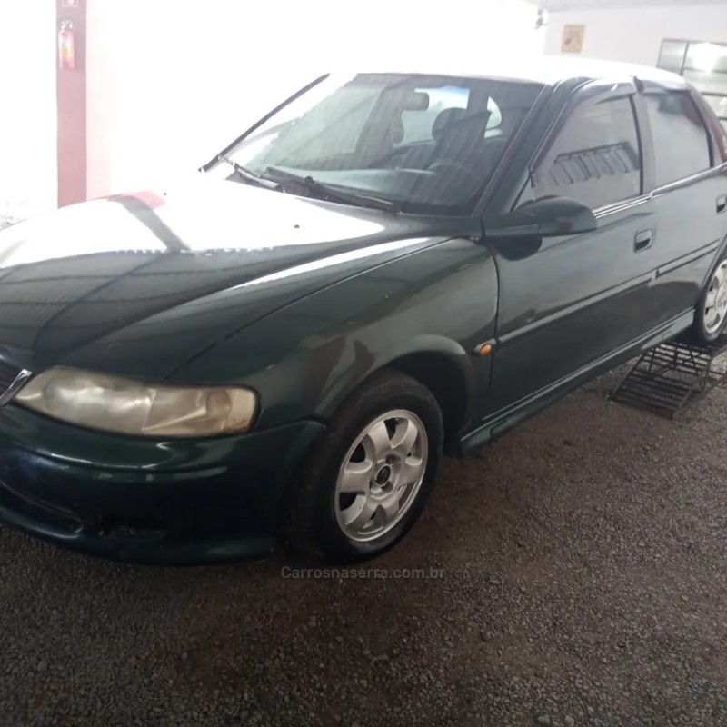 VECTRA 2.2 MPFI GLS 8V GASOLINA 4P MANUAL - 2000 - CAXIAS DO SUL