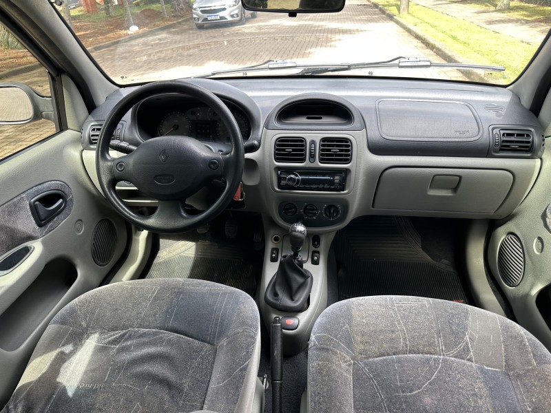 CLIO 1.6 PRIVILÉGE SEDAN 16V FLEX 4P MANUAL - 2006 - CAXIAS DO SUL