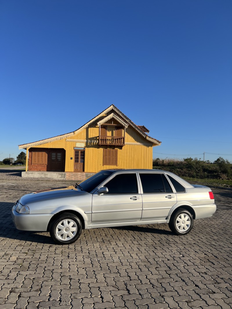 SANTANA 2.0 MI 8V GASOLINA 4P MANUAL - 2003 - ANTôNIO PRADO