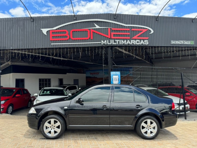 BORA 2.0 MI 8V FLEX 4P MANUAL - 2010 - TAPEJARA