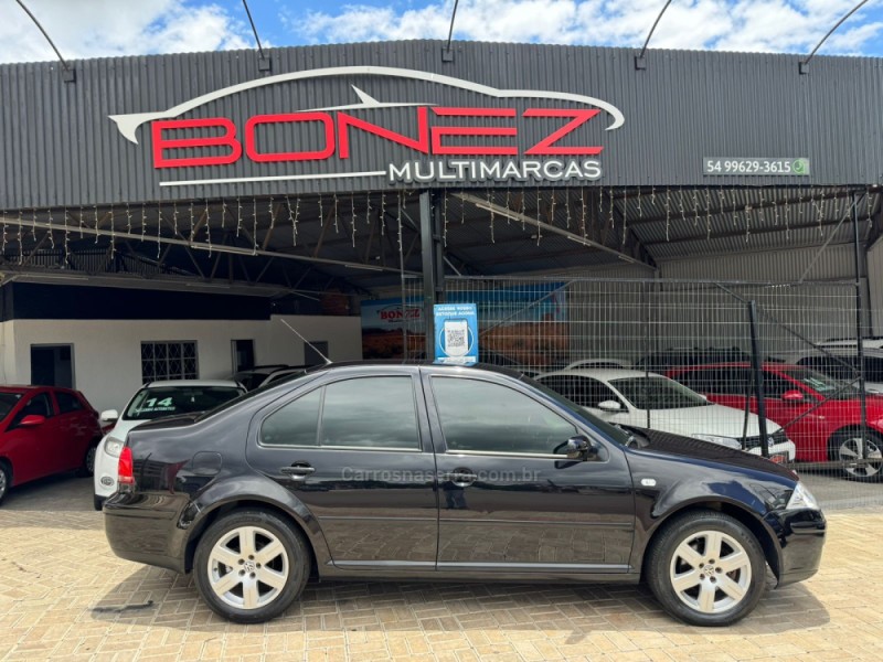 BORA 2.0 MI 8V FLEX 4P MANUAL - 2010 - TAPEJARA