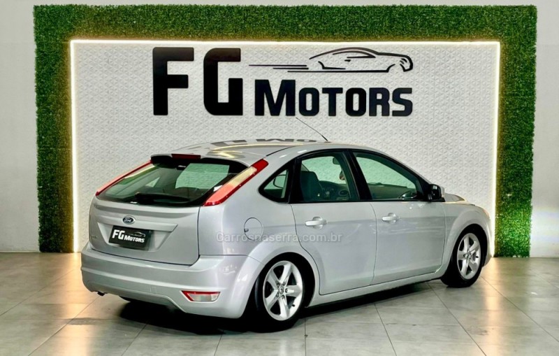 FOCUS 1.6 GLX 8V FLEX 4P MANUAL - 2011 - NOVO HAMBURGO