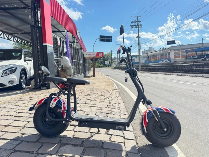 SCOOTER ELÉTRICA 