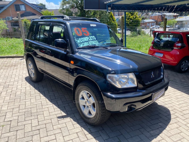 PAJERO TR4 2.0 4X4 16V 131CV GASOLINA 4P AUTOMÁTICO - 2005 - CANELA