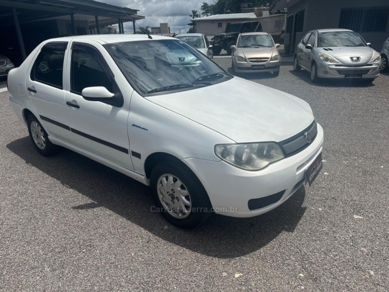 SIENA 1.0 MPI EL CELEBRATION 8V FLEX 4P MANUAL - 2010 - CAXIAS DO SUL