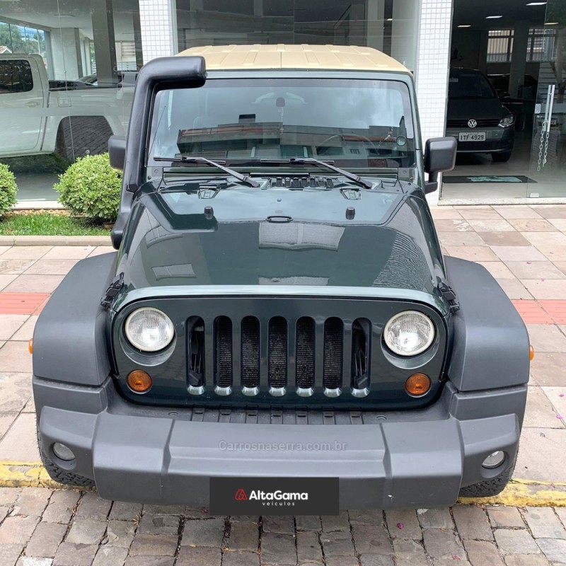 WRANGLER 3.8 SPORT 4X4 TETO RIGIDO V6 12V GASOLINA 2P AUTOMÁTICO - 2010 - FLORES DA CUNHA