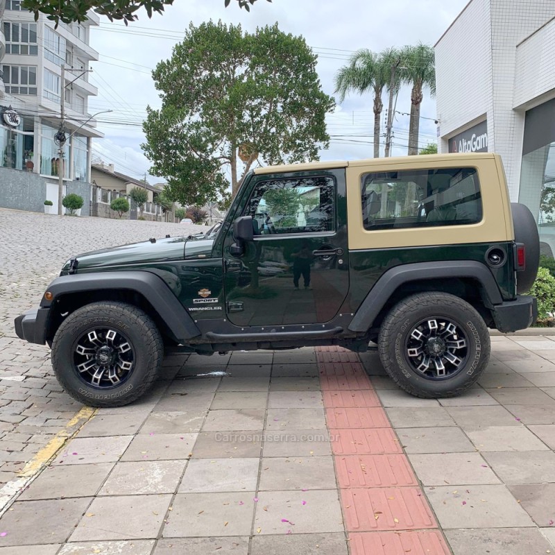 WRANGLER 3.8 SPORT 4X4 TETO RIGIDO V6 12V GASOLINA 2P AUTOMÁTICO - 2010 - FLORES DA CUNHA