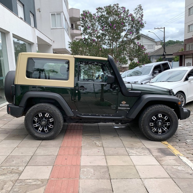 WRANGLER 3.8 SPORT 4X4 TETO RIGIDO V6 12V GASOLINA 2P AUTOMÁTICO - 2010 - FLORES DA CUNHA