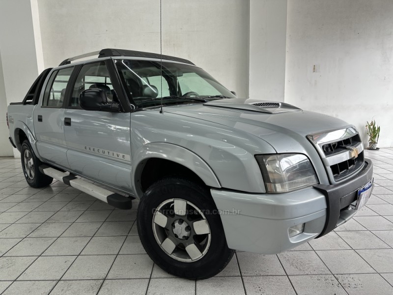 S10 2.8 EXECUTIVE 4X4 CD 12V TURBO ELECTRONIC INTERCOOLER DIESEL 4P MANUAL - 2011 - CAXIAS DO SUL