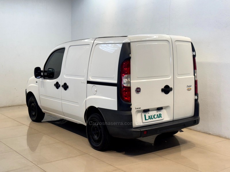 DOBLÓ 1.4 MPI CARGO FLEX 2P MANUAL - 2015 - CASCA