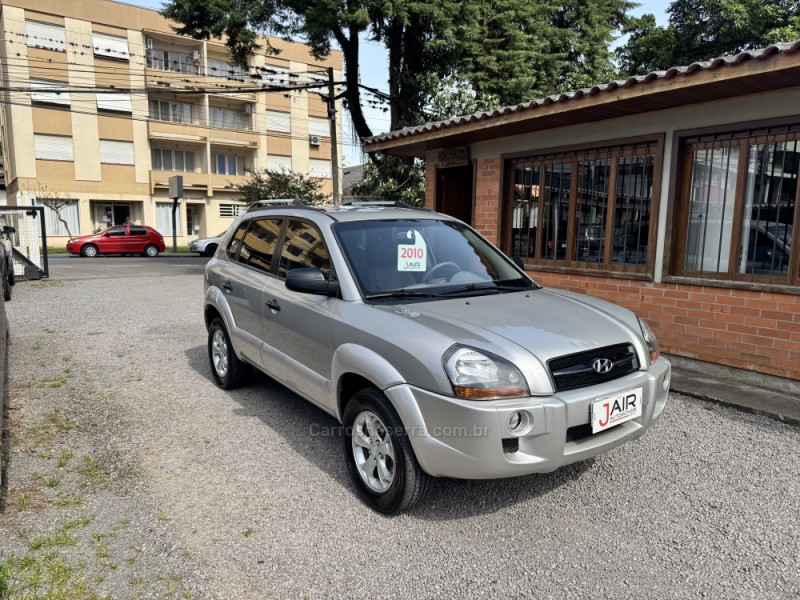 tucson 2.0 mpfi gl 16v 142cv 2wd gasolina 4p manual 2010 garibaldi