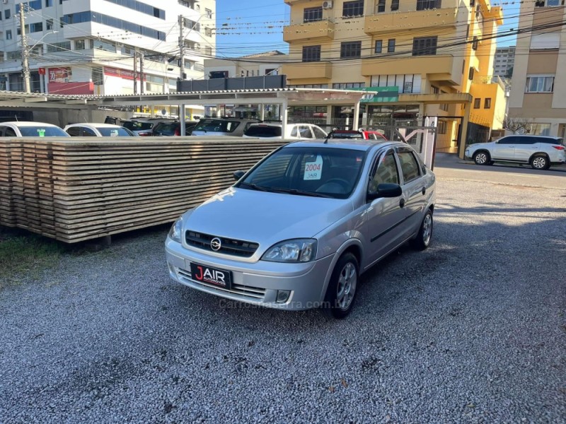 CORSA 1.0 MPFI SEDAN 8V GASOLINA 4P MANUAL - 2004 - GARIBALDI