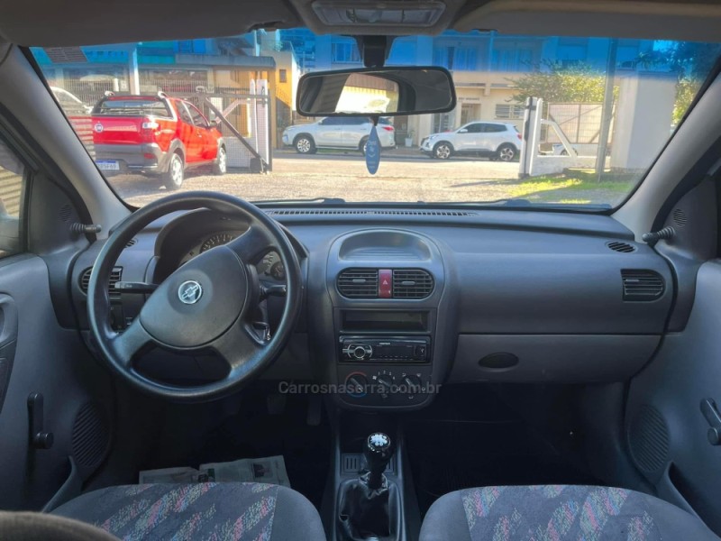 CORSA 1.0 MPFI SEDAN 8V GASOLINA 4P MANUAL - 2004 - GARIBALDI