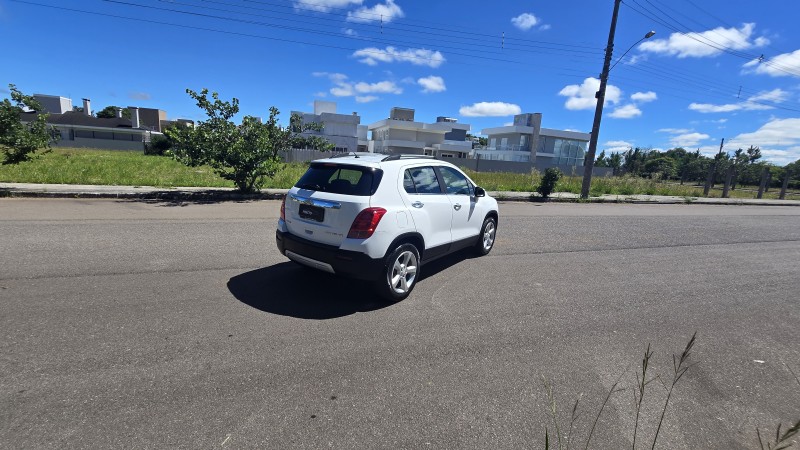 TRACKER 1.8 MPFI LTZ 4X2 16V FLEX 4P AUTOMÁTICO - 2015 - BENTO GONçALVES