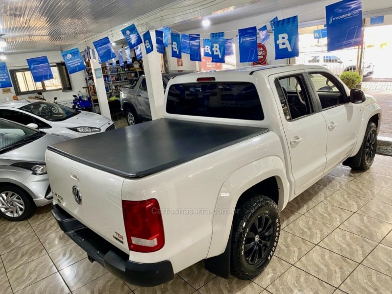 AMAROK 2.0 TRENDLINE 4X4 CD 16V TURBO INTERCOOLER DIESEL 4P AUTOMÁTICO - 2018 - LAGOA VERMELHA