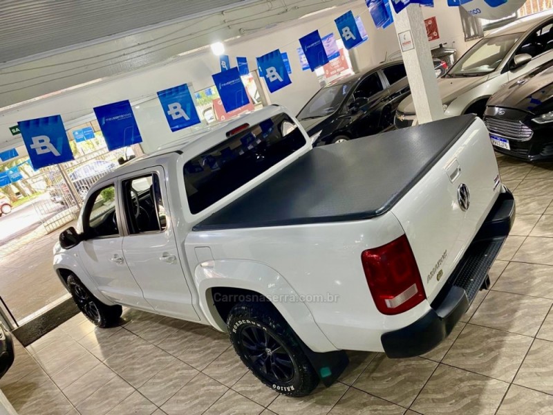 AMAROK 2.0 TRENDLINE 4X4 CD 16V TURBO INTERCOOLER DIESEL 4P AUTOMÁTICO - 2018 - LAGOA VERMELHA