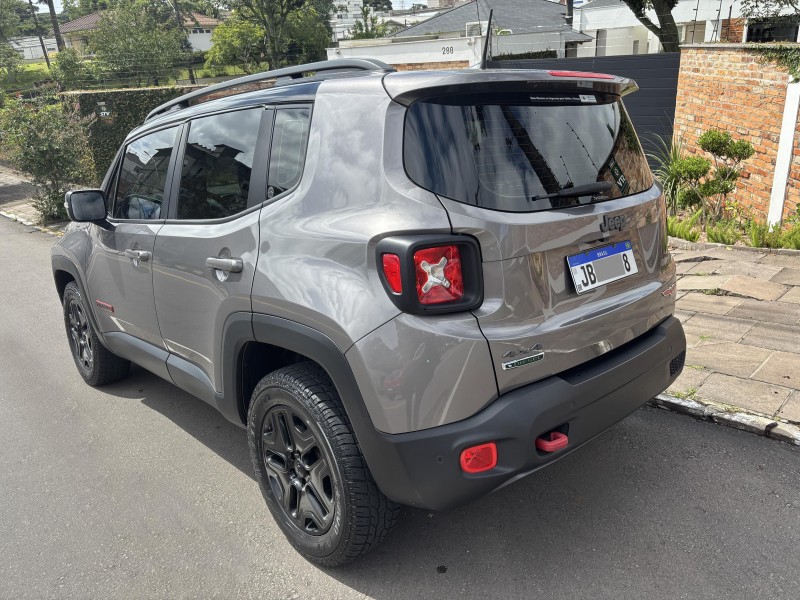 RENEGADE 2.0 16V TURBO DIESEL TRAILHAWK 4P 4X4 AUTOMÁTICO - 2017 - FARROUPILHA