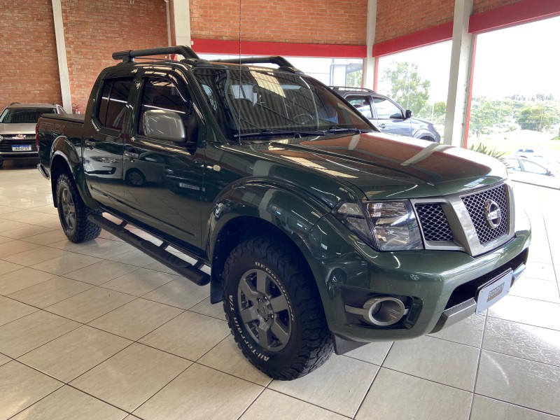 FRONTIER 2.5 SV ATTACK 4X4 CD TURBO ELETRONIC DIESEL 4P MANUAL - 2014 - FARROUPILHA