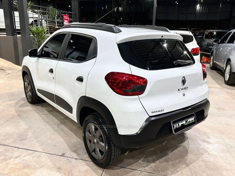 KWID 1.0 12V SCE FLEX ZEN MANUAL - 2019 - CAMPO BOM