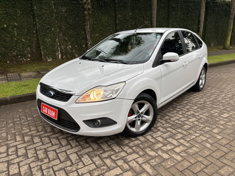 FOCUS 1.6 8V FLEX 4P MANUAL