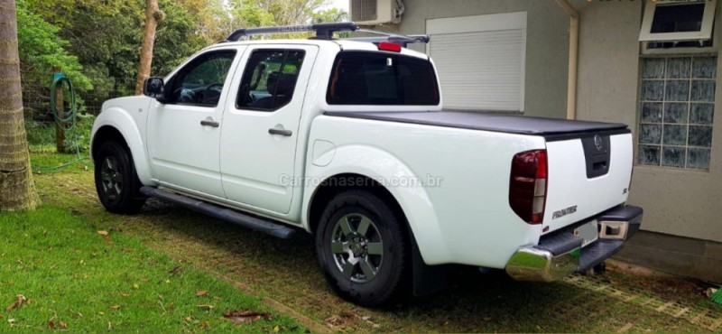 FRONTIER 2.5 SV ATTACK 4X4 CD TURBO ELETRONIC DIESEL 4P MANUAL - 2015 - CAXIAS DO SUL