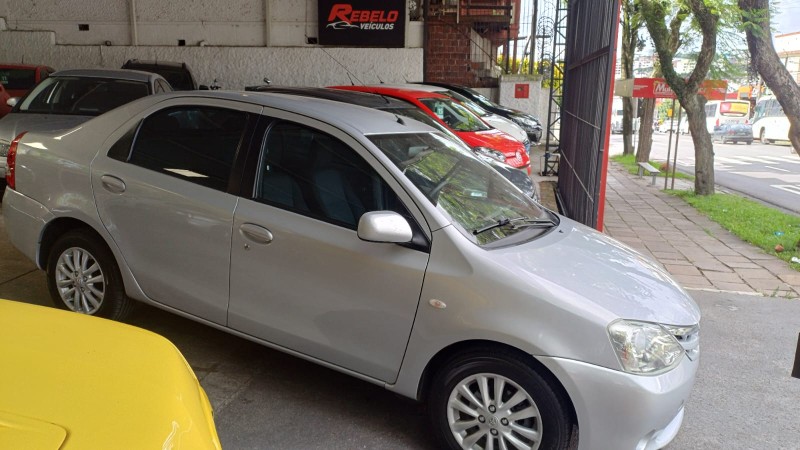 ETIOS 1.5 XLS SEDAN 16V FLEX 4P MANUAL - 2013 - CAXIAS DO SUL