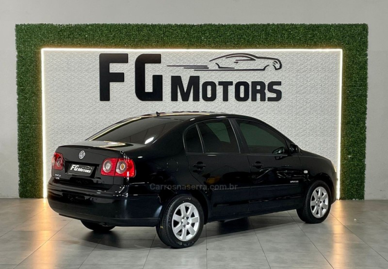 POLO SEDAN 1.6 MI COMFORTLINE 8V FLEX 4P MANUAL - 2008 - NOVO HAMBURGO