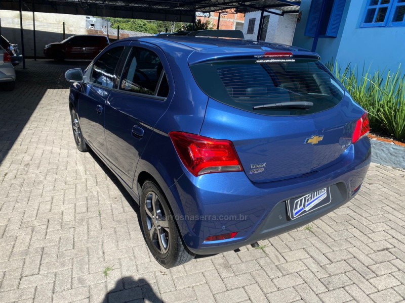 ONIX 1.4 MPFI LTZ 8V FLEX 4P MANUAL - 2019 - CANELA