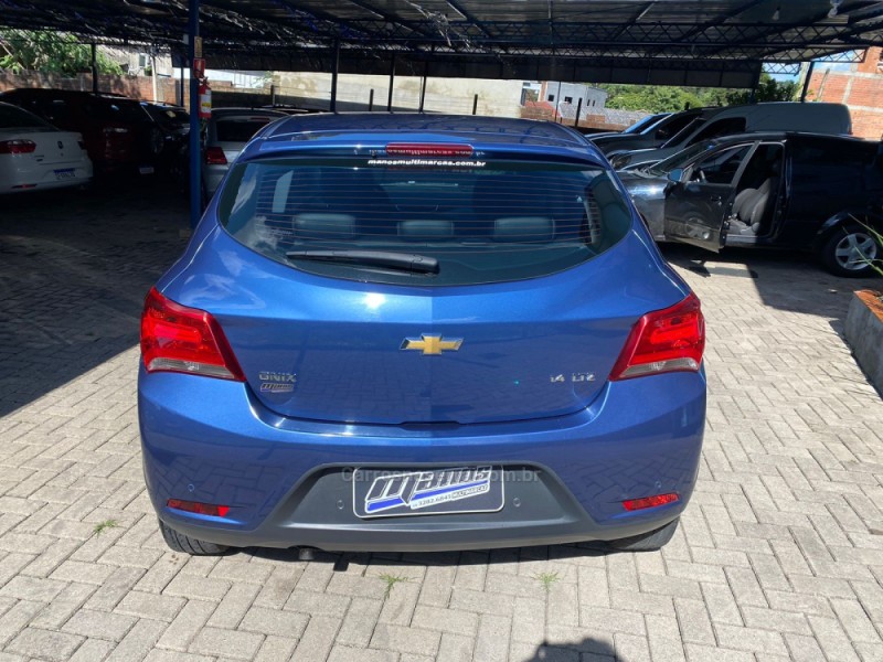 ONIX 1.4 MPFI LTZ 8V FLEX 4P MANUAL - 2019 - CANELA