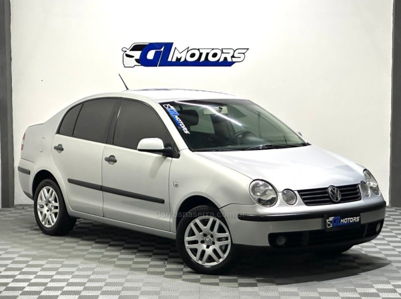 VOLKSWAGEN - POLO SEDAN - 2006/2006 - Prata - Sob Consulta - GL motors