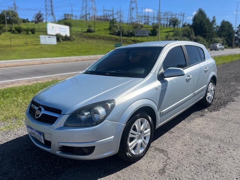 VECTRA 2.0 MPFI GT HATCH 8V FLEX 4P MANUAL - 2009 - FARROUPILHA