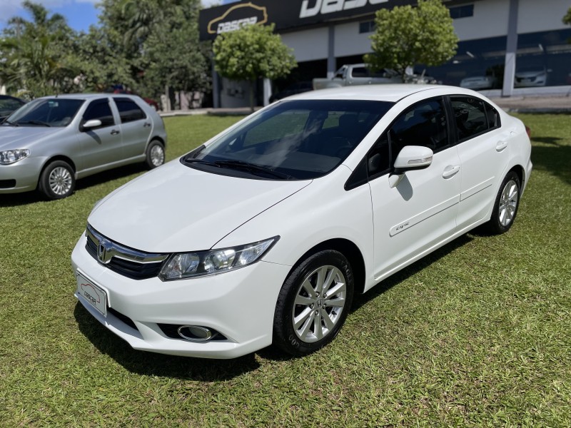 civic 2.0 lxr 16v flex 4p automatico 2014 bom principio