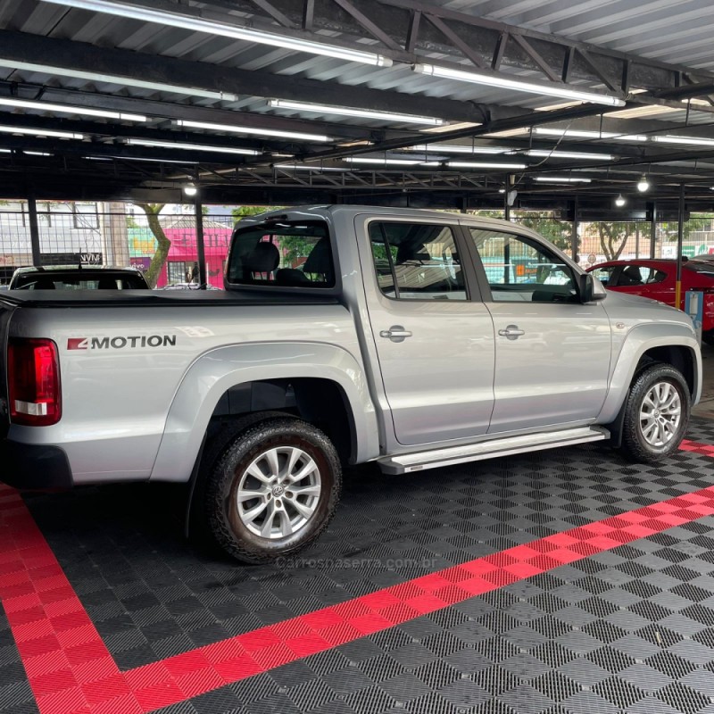 AMAROK 2.0 TRENDLINE 4X4 CD 16V TURBO INTERCOOLER DIESEL 4P AUTOMÁTICO - 2017 - PASSO FUNDO