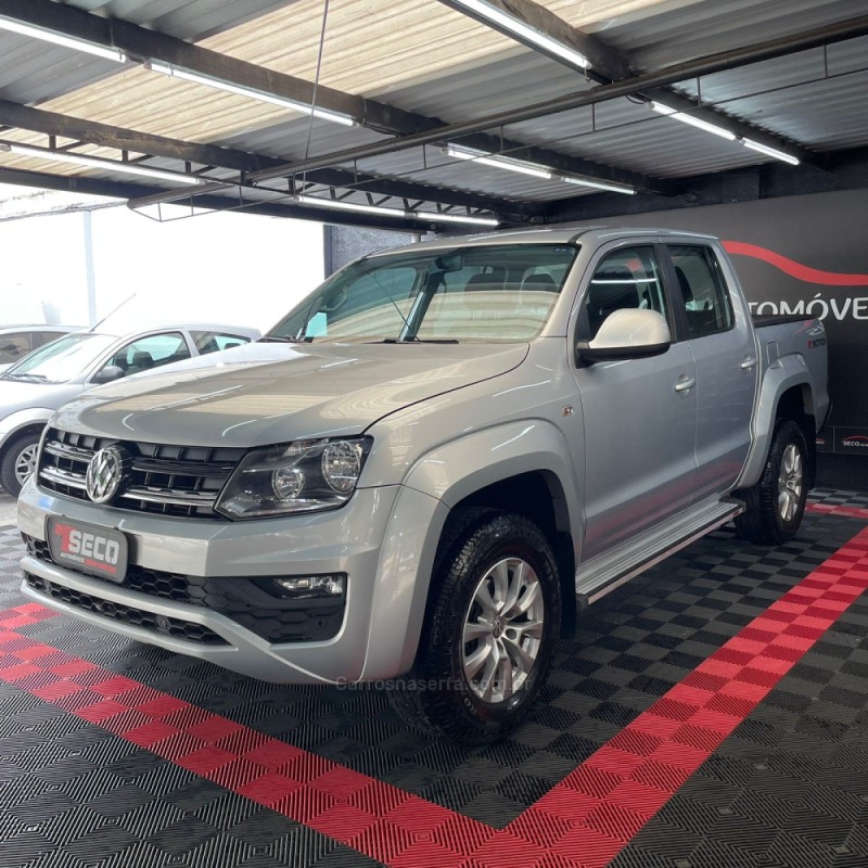 amarok 2.0 trendline 4x4 cd 16v turbo intercooler diesel 4p automatico 2017 passo fundo