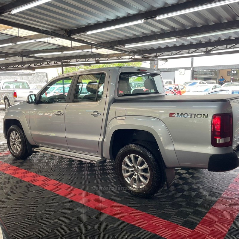 AMAROK 2.0 TRENDLINE 4X4 CD 16V TURBO INTERCOOLER DIESEL 4P AUTOMÁTICO - 2017 - PASSO FUNDO