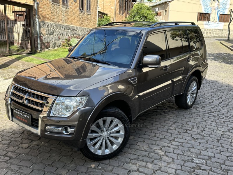 pajero full 3.8 hpe 4x4 v6 24v gasolina 4p automatico 2015 caxias do sul