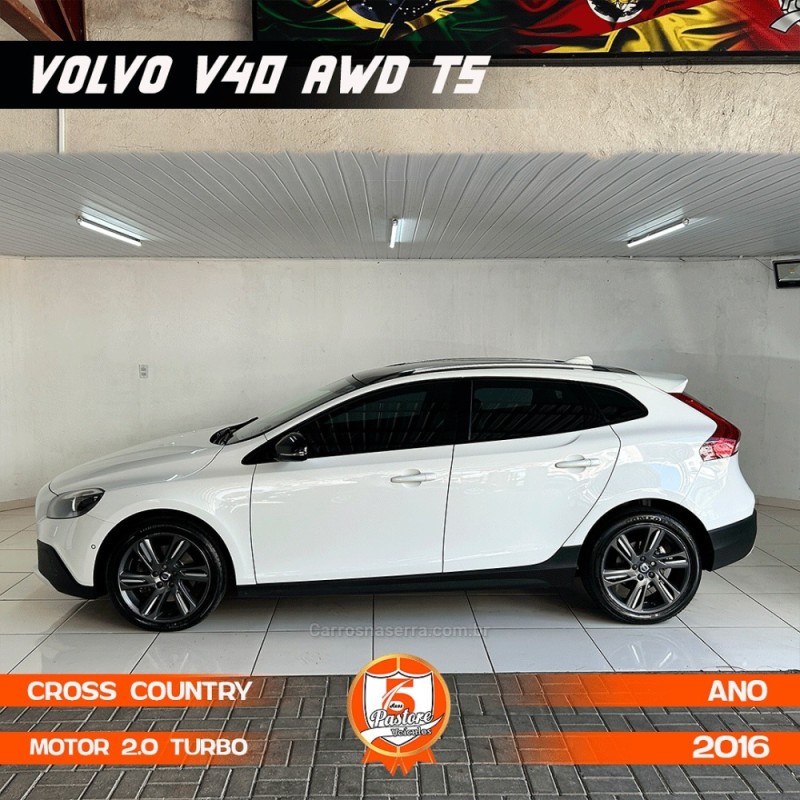 V40 2.0 T5 CROSS COUNTRY AWD TURBO GASOLINA 4P AUTOMÁTICO - 2016 - VACARIA